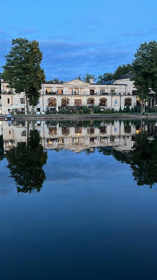 Uzdrowisko Sanatorium Augustow Palac Na Wodzie Falkowski Kültér fotó